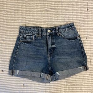 KanCan medium wash jean shorts